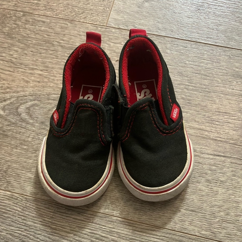 Vans Little Kids Black and Red Slip-On Sneakers